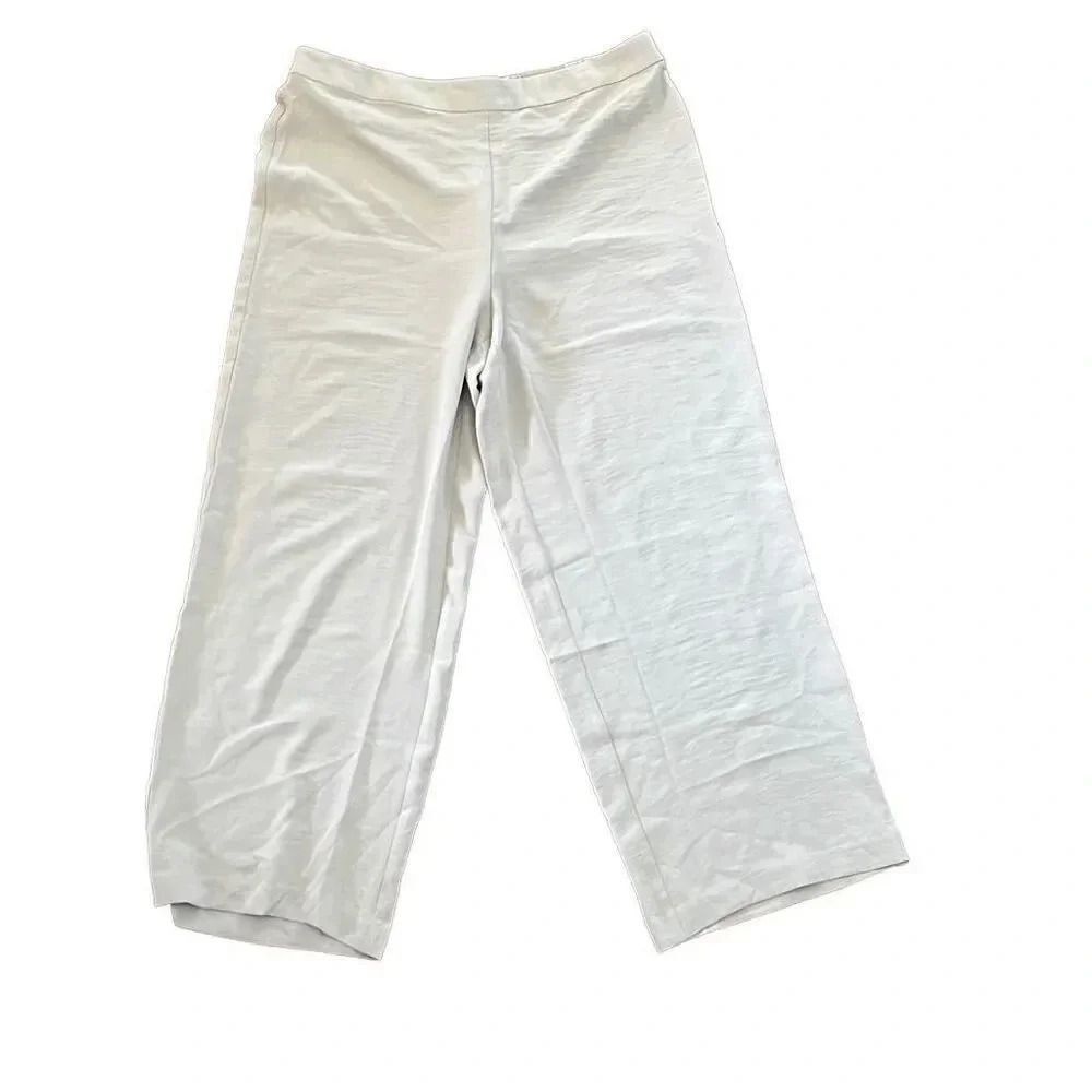 Chicos size 1 pull on straight ankle pants, tan color, size 8 US size